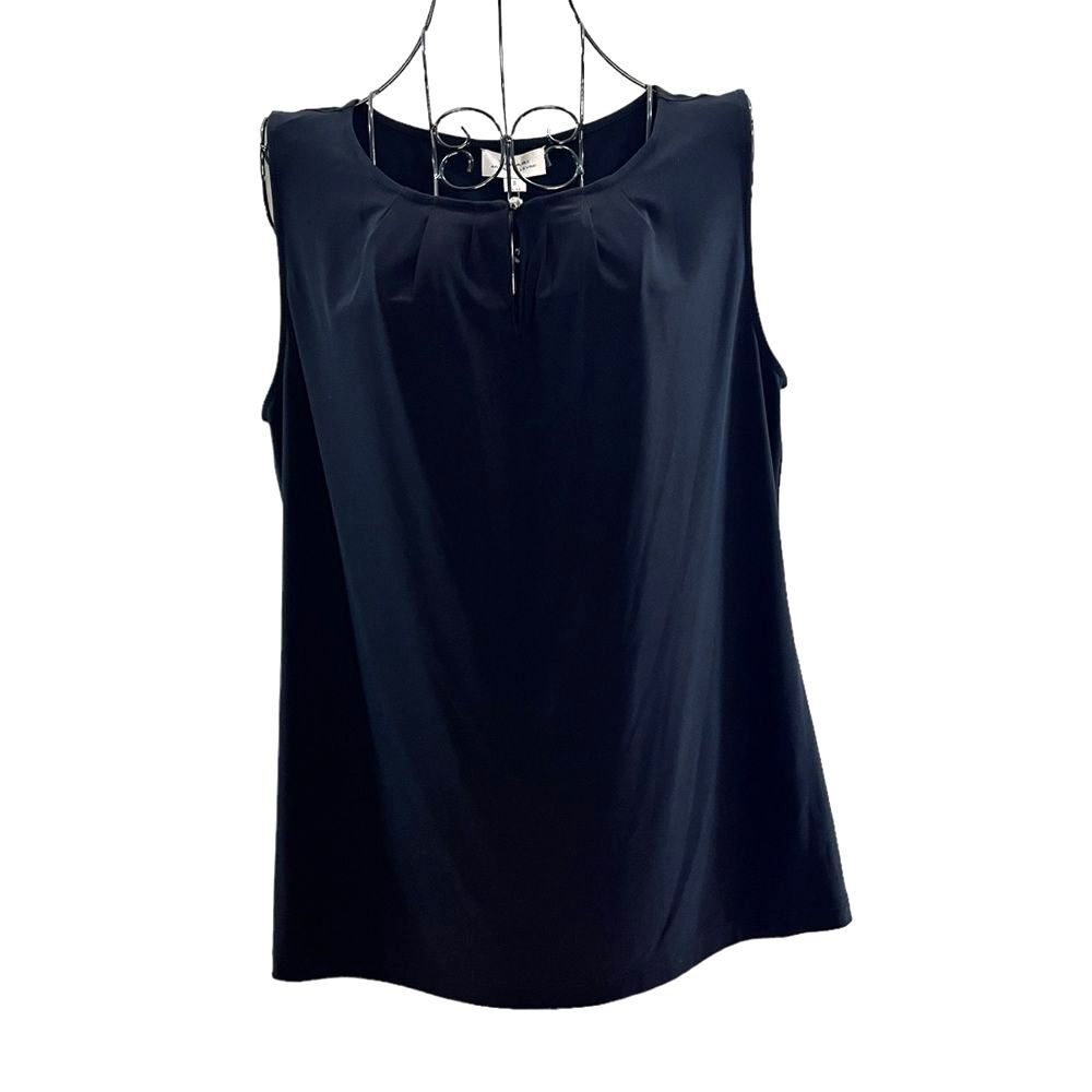 NEW Tahari Arthur S. Levine Sleeveless Black Neutral Pleated Blouse, Size Small